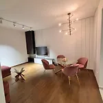 Tower Ii דירה באניה לוקה